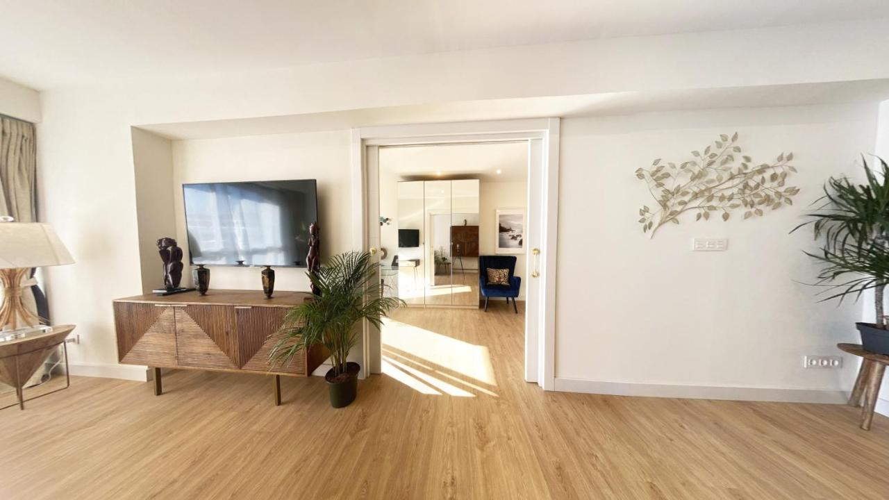 Miramar Luxurious Flat, 3 Double Rooms, Free Parking, Terrace, Completely New San Sebastián Dış mekan fotoğraf