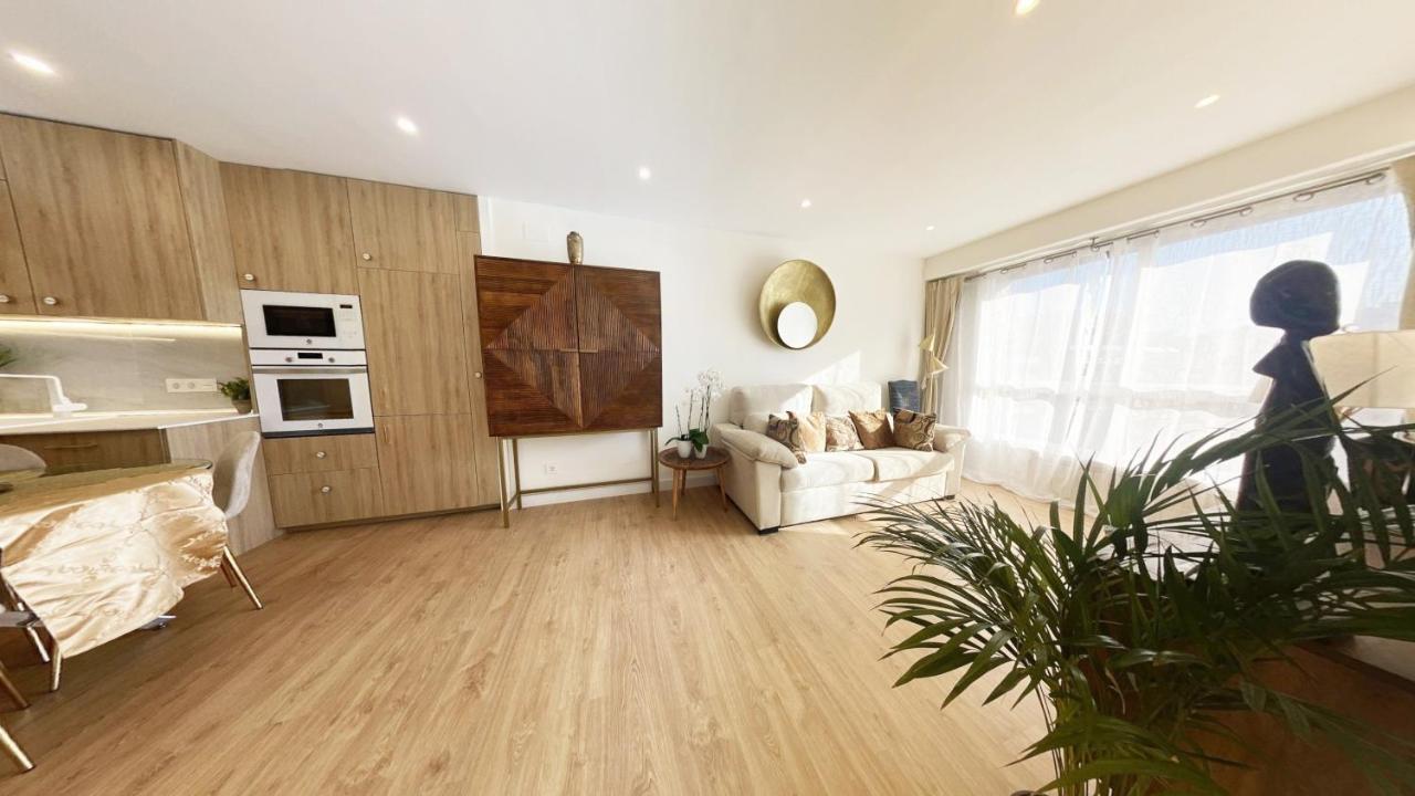 Miramar Luxurious Flat, 3 Double Rooms, Free Parking, Terrace, Completely New San Sebastián Dış mekan fotoğraf