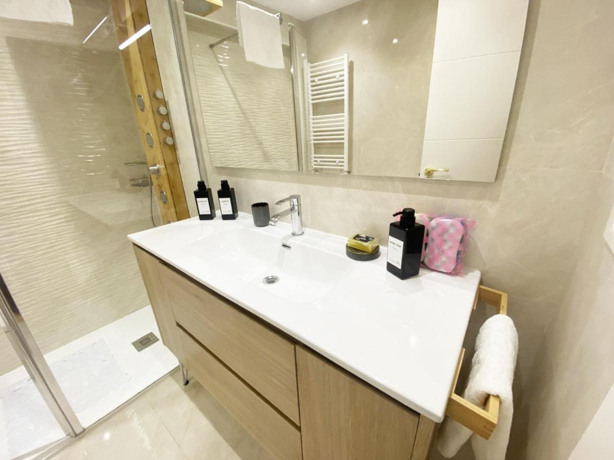 Miramar Luxurious Flat, 3 Double Rooms, Free Parking, Terrace, Completely New San Sebastián Dış mekan fotoğraf